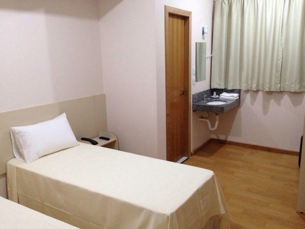 Vespasiano Hotel Telêmaco Borba Eksteriør bilde